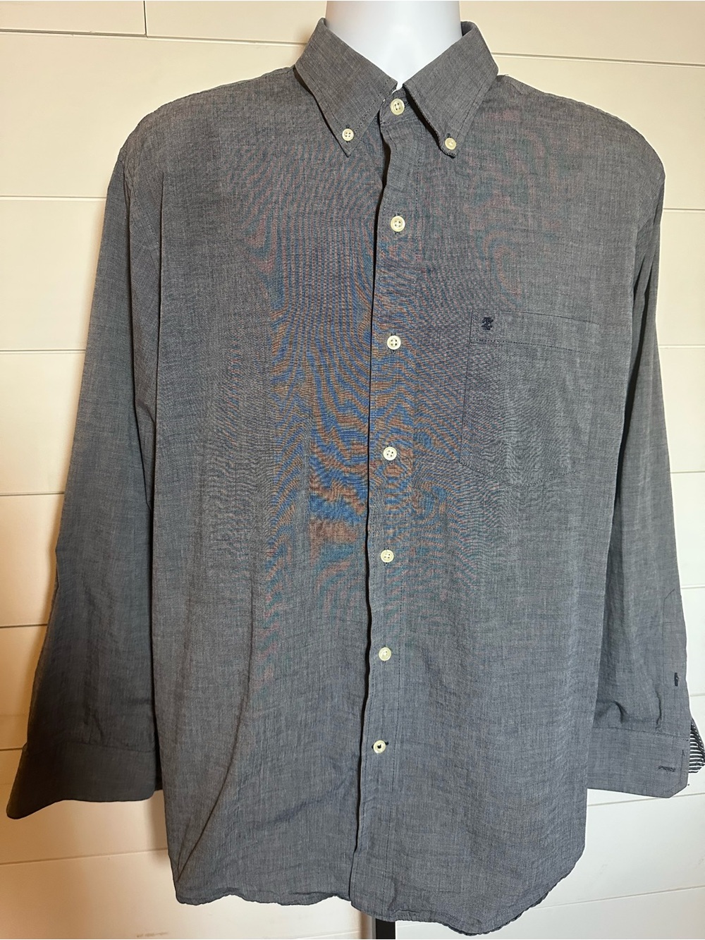 Men's Button-Down Long Sleeve Shirt in Gray